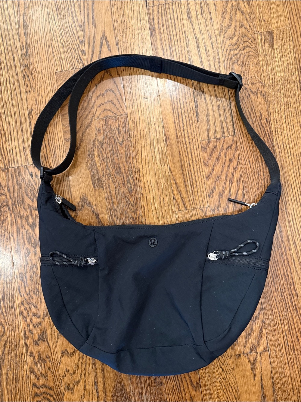 Lululemon Slouchy Sling Shoulder Bag - Picture 4 of 6